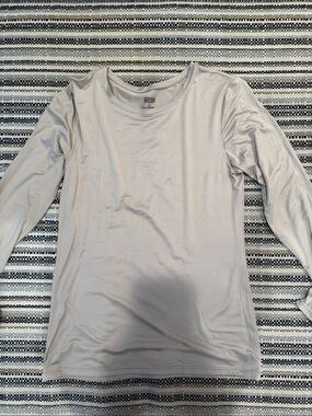 Uniqlo Women's Long Sleeve Crew Neck Tee - Light Gray